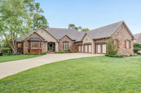 3070 W Cedarbluff Dr, Springfield, MO 65810 photo 1