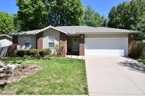 1355 E Rockhill St, Springfield, MO 65804 photo 1
