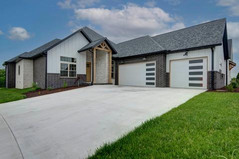 3701 E Woodhue St, Springfield, MO 65802 photo 1