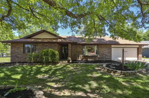 819 E Highpoint St, Springfield, MO 65810 photo 1
