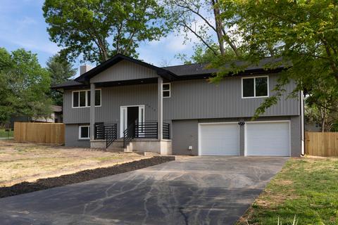 2815 W Teton Dr, Springfield, MO 65810 photo 1