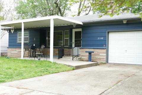 2148 W Olive St, Springfield, MO 65802 photo 1