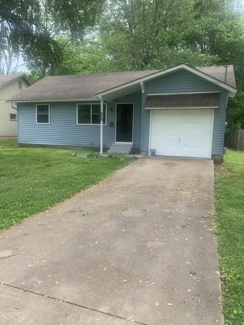 656 S Peach Tree Ave, Springfield, MO 65802 photo 1
