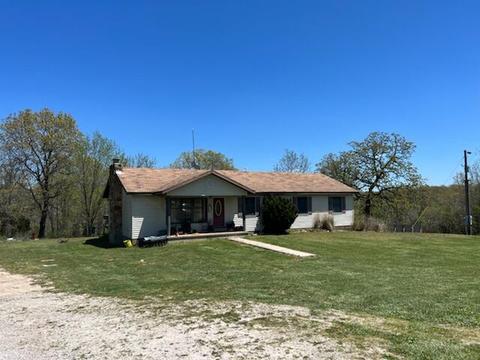 4099 Cravens Rd, Macomb, MO 65702 photo 8