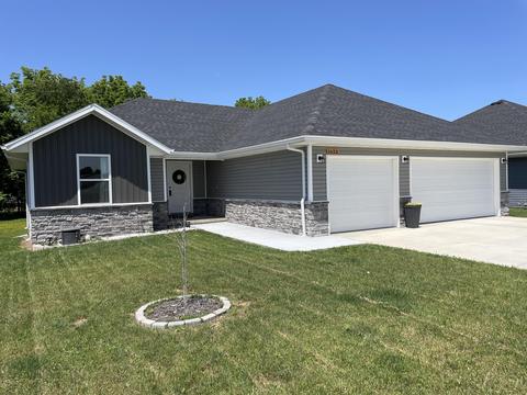 1523 E New Madrid St, Republic, MO 65738 photo 1