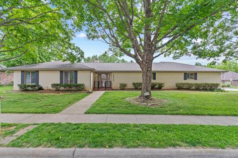 1910 E Holiday St, Springfield, MO 65804 photo 1