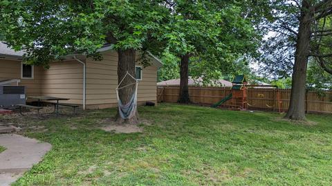 Exterior - 1404 6th St, Monett, MO 65708 photo 7 of 11