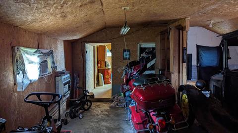 Entry Way - 1404 6th St, Monett, MO 65708 photo 7 of 7