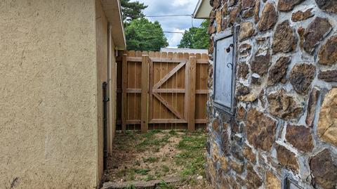 Exterior - 1404 6th St, Monett, MO 65708 photo 9 of 11