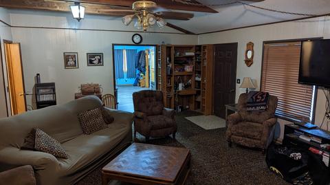 Living - 1404 6th St, Monett, MO 65708 photo 3 of 5
