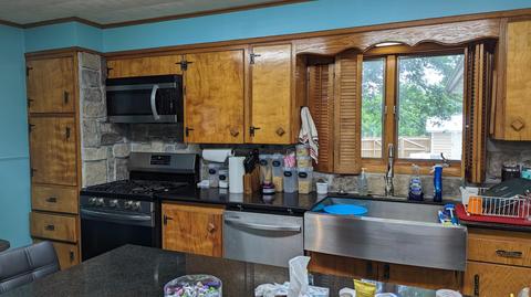 Kitchen - 1404 6th St, Monett, MO 65708 photo 3 of 5
