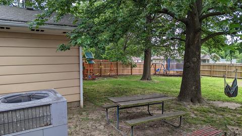 Exterior - 1404 6th St, Monett, MO 65708 photo 4 of 11