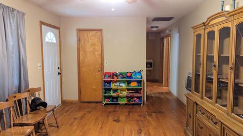Entry Way - 1404 6th St, Monett, MO 65708 photo 2 of 7