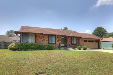 2410 E 28th, Joplin, MO 64804 photo 1