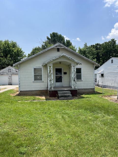 2154 E Walnut St, Springfield, MO 65802 photo 1