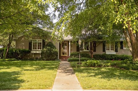 1121 S Pickwick Ave, Springfield, MO 65804 photo 1