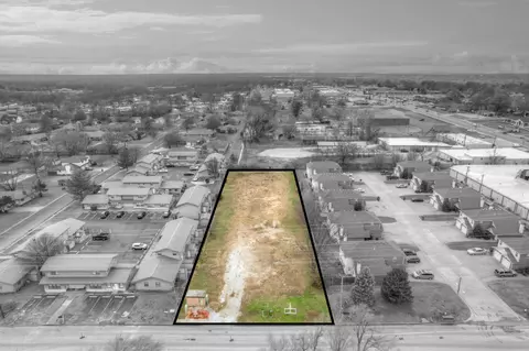 3228 Connecticut Ave, Joplin, MO 64804