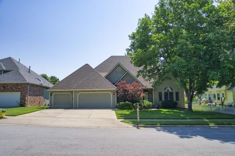3828 S Meadowbrook Ave, Springfield, MO 65807 photo 1