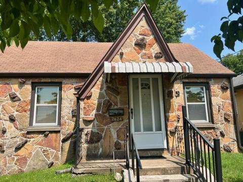 2624 N Grant Ave, Springfield, MO 65803 photo 1
