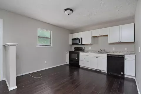 2049-2051 E Cairo, Springfield, MO 65802 photo 4