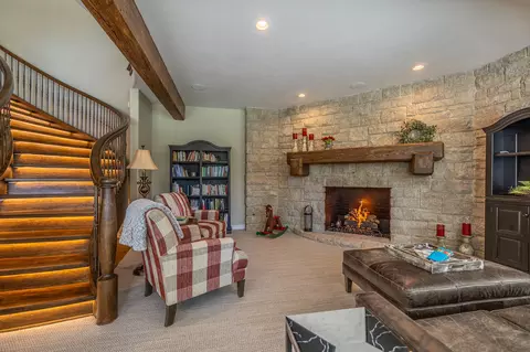 Living - 6301 S Riverglen Rd, Ozark, MO 65721 photo 5 of 9