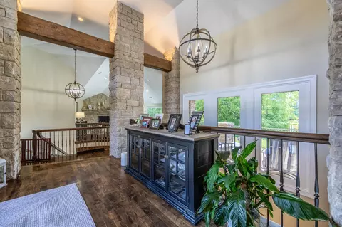 Entry Way - 6301 S Riverglen Rd, Ozark, MO 65721 photo 6 of 18