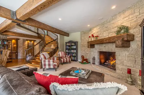 Living - 6301 S Riverglen Rd, Ozark, MO 65721 photo 6 of 9