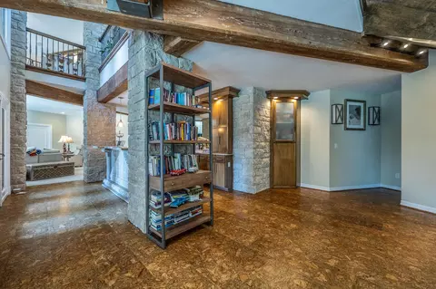 Entry Way - 6301 S Riverglen Rd, Ozark, MO 65721 photo 14 of 18