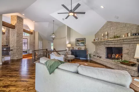 Living - 6301 S Riverglen Rd, Ozark, MO 65721 photo 3 of 9