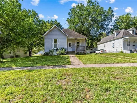 1112 E Locust St, Springfield, MO 65803 photo 1