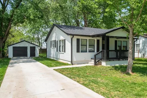1835 S Roanoke Ave, Springfield, MO 65807 photo 1