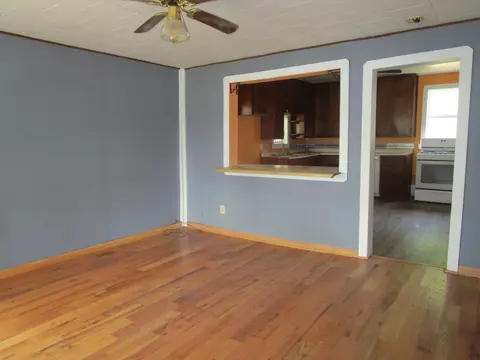 226 E 2nd St, Mountain View, MO 65548 photo 11