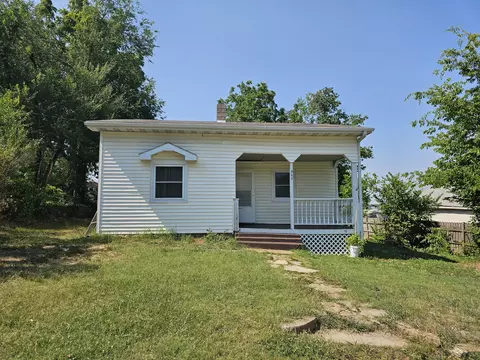 307 Worcester St, West Plains, MO 65775 photo 1