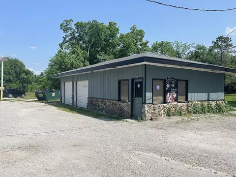 323 Ozark Ave, Cabool, MO 65689 photo 1