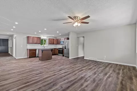 1105 6th St, Monett, MO 65708 photo 5