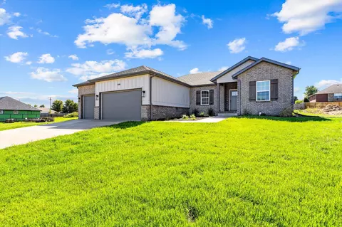 694 Wright St, Willard, MO 65781 photo 3