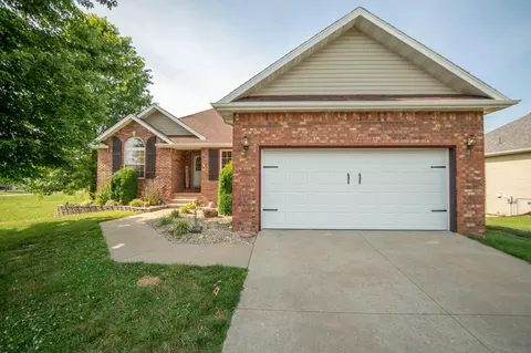 3025 E Colonial Ct, Republic, MO 65738 photo 1