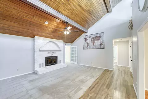 2732 N Oak Park Dr, Springfield, MO 65803 photo 6
