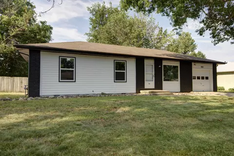 808 E Scott Wayne Dr, Nixa, MO 65714 photo 1