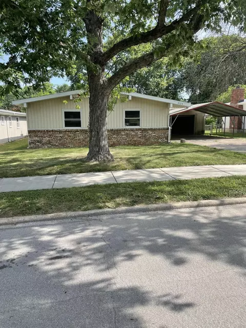 2123 E Madison St, Springfield, MO 65802 photo 1