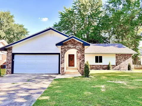 542 E Deerfield St, Springfield, MO 65807 photo 1