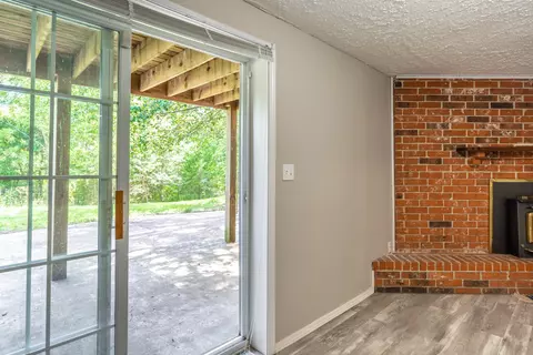 2835 W Farm Rd 80, Springfield, MO 65803 photo 34