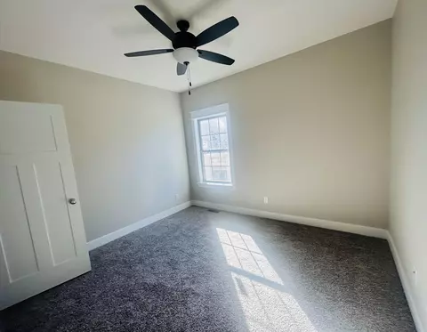 5870 S Meadowood Ave, Springfield, MO 65810 photo 16