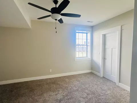 5870 S Meadowood Ave, Springfield, MO 65810 photo 18