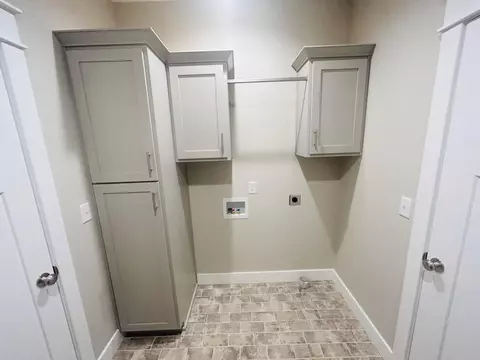 5870 S Meadowood Ave, Springfield, MO 65810 photo 5