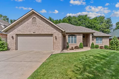 3719 S Forest Ave, Springfield, MO 65807 photo 1