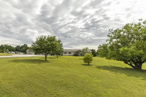 505 Short Leaf Dr, Ozark, MO 65721 photo 1