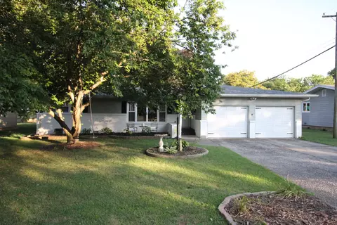 2158 E Claiborne St, Springfield, MO 65804 photo 1