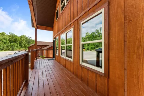 127 Poolside Way, Branson West, MO 65737 photo 4