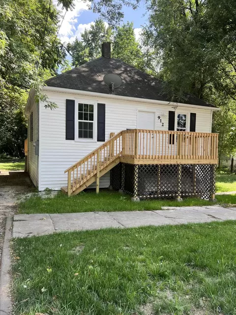 912 E Dale St, Springfield, MO 65803 photo 1